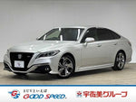 CROWN sedan hybrid