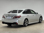 CROWN sedan hybrid