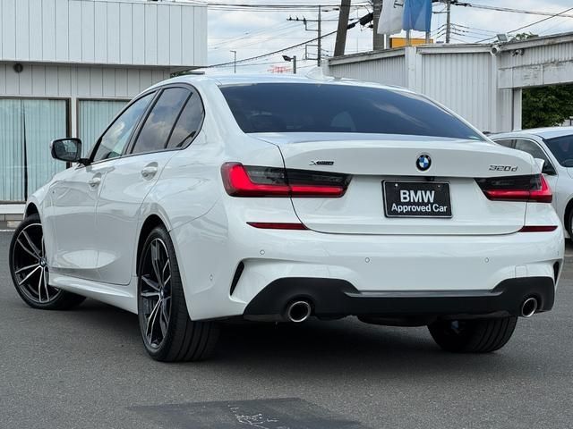 BMW 3 Series sedan