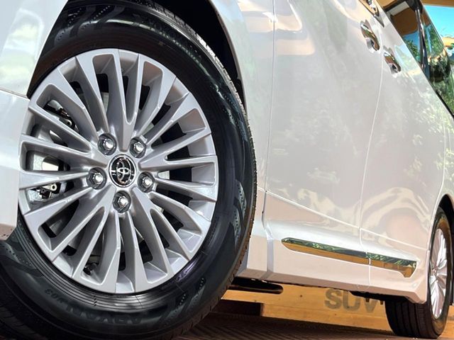 ALPHARD hybrid