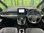 VOXY HYBRID