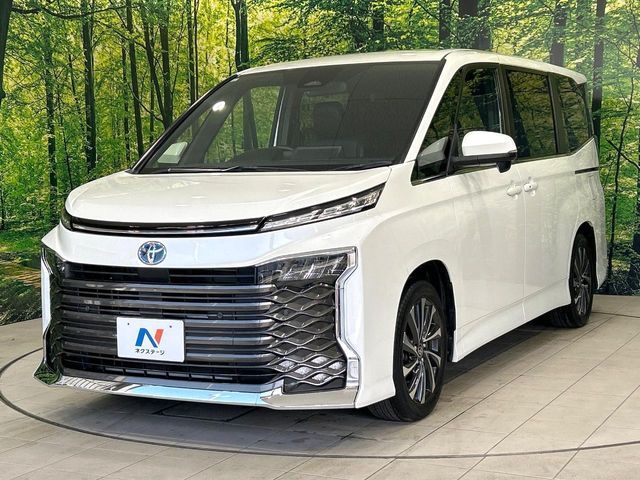VOXY HYBRID