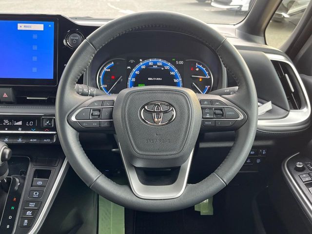 VOXY HYBRID