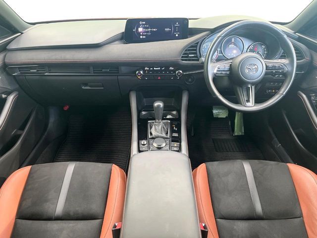 MAZDA3 FASTBACK