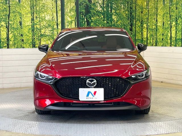 MAZDA3 FASTBACK