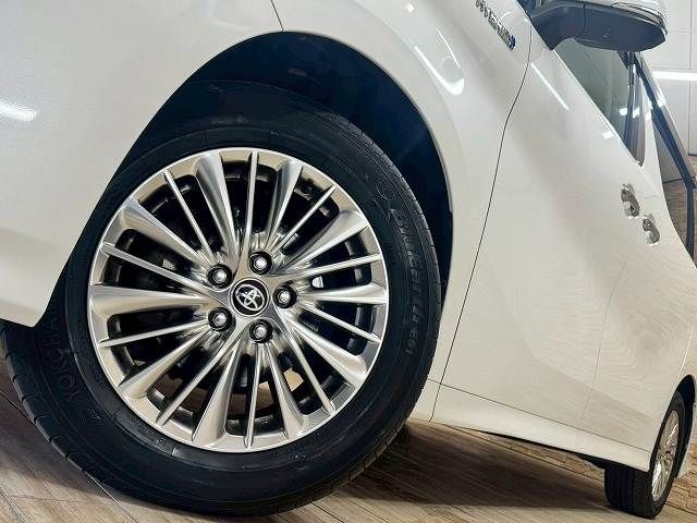 ALPHARD hybrid 4WD