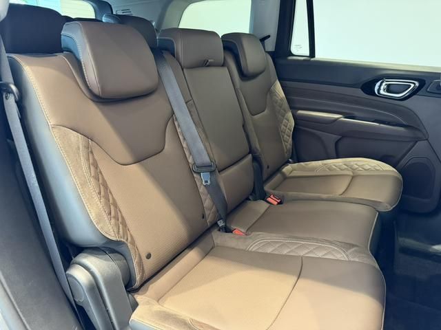 JEEP COMMANDER
