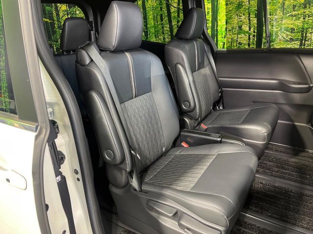 NOAH HYBRID 4WD
