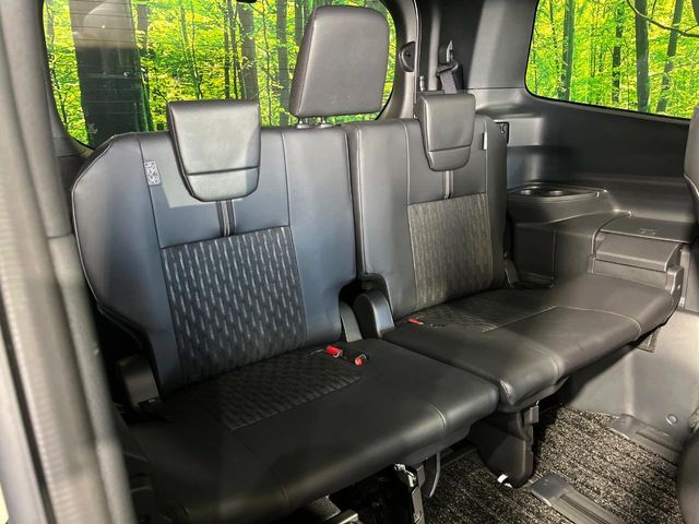 NOAH HYBRID 4WD