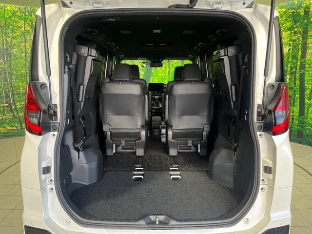 NOAH HYBRID 4WD