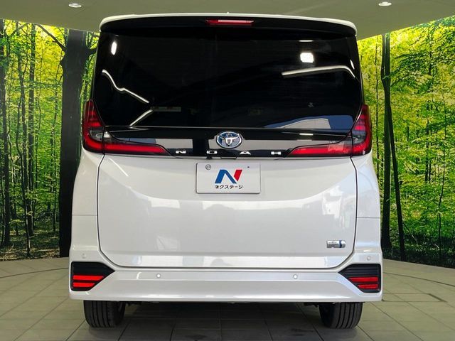 NOAH HYBRID 4WD