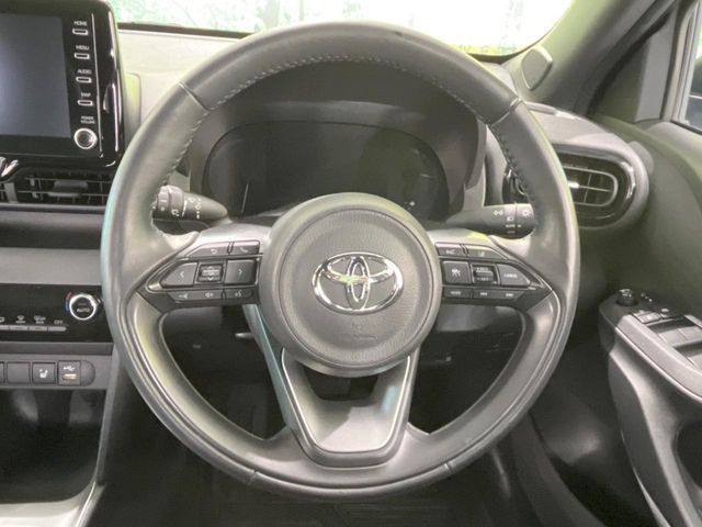YARIS CROSS HYBRID