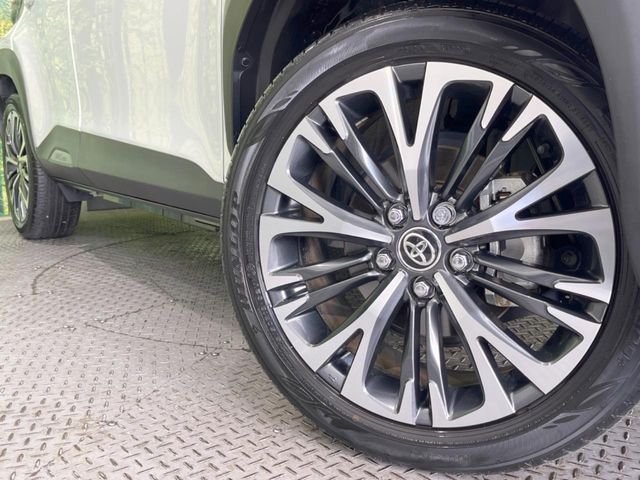 YARIS CROSS HYBRID