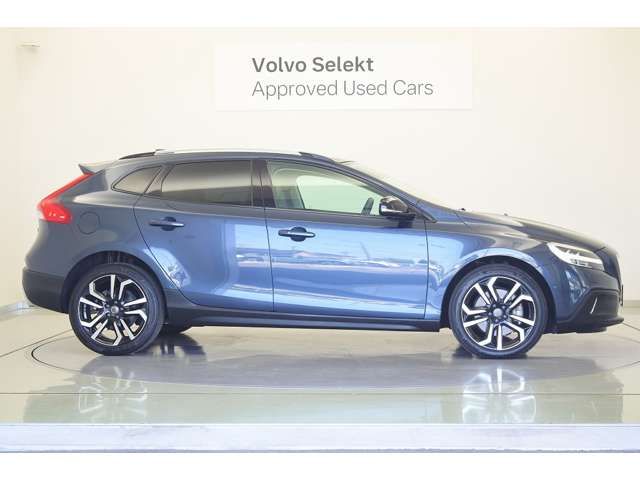 VOLVO V40 CROSS COUNTRY