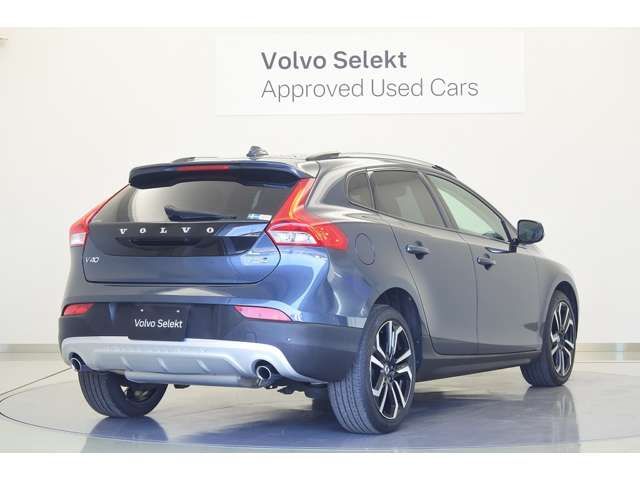 VOLVO V40 CROSS COUNTRY