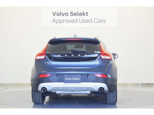 VOLVO V40 CROSS COUNTRY