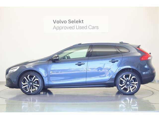 VOLVO V40 CROSS COUNTRY