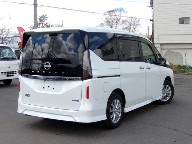 SERENA WG 4WD