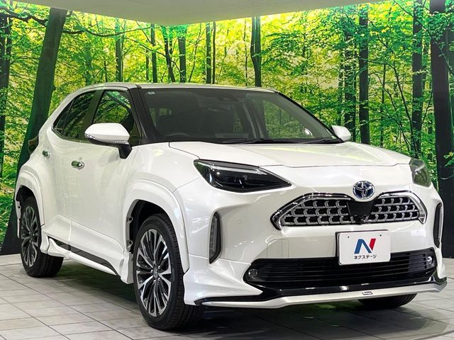 YARIS CROSS HYBRID