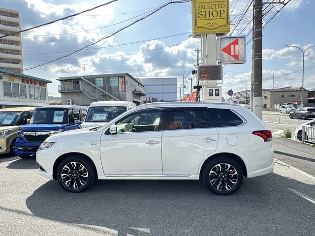 OUTLANDER PHEV