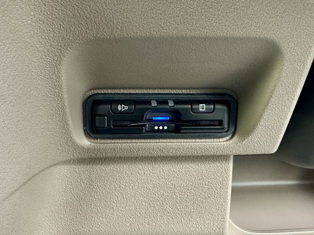 N-BOX JOY
