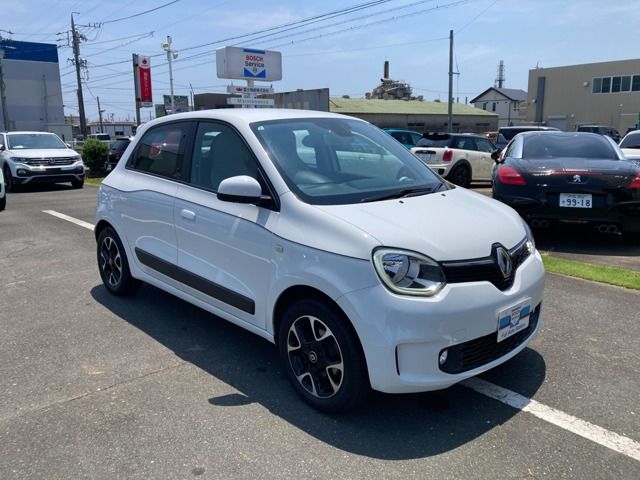 RENAULT TWINGO