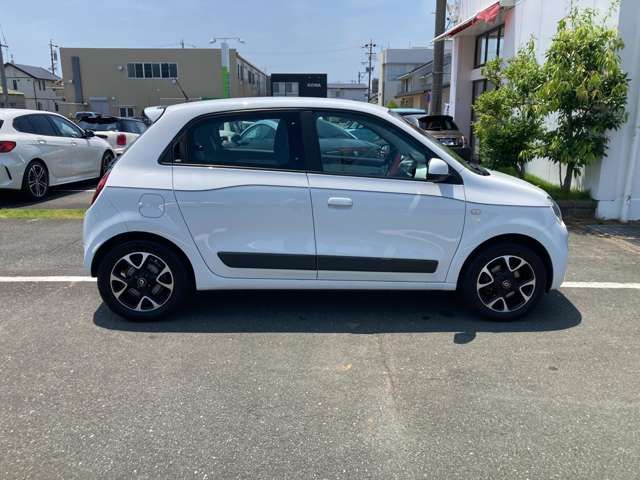 RENAULT TWINGO