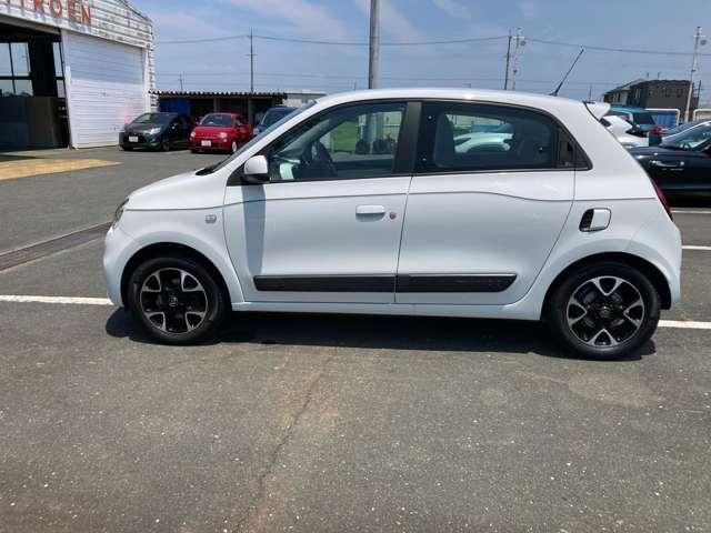 RENAULT TWINGO