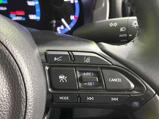 YARIS CROSS HYBRID