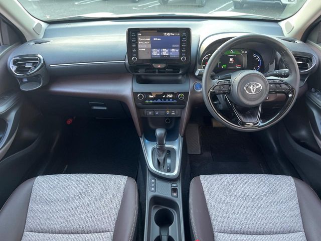 YARIS CROSS HYBRID