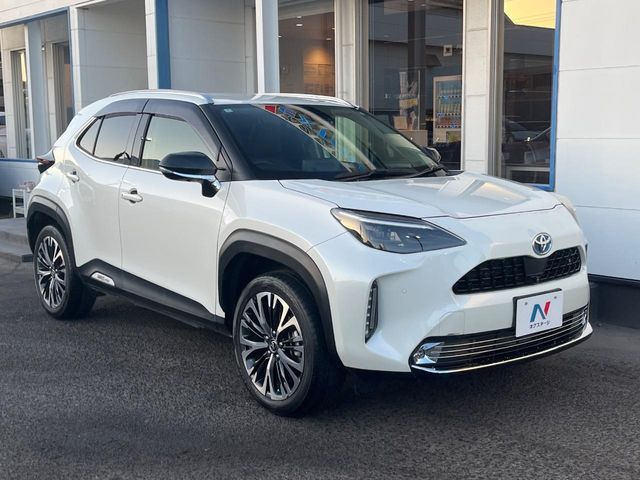 YARIS CROSS HYBRID