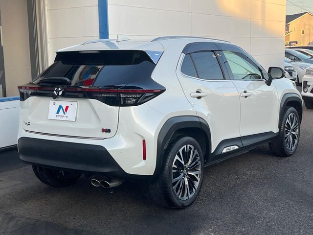 YARIS CROSS HYBRID