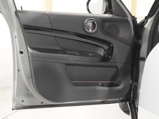MINI COOPER D CROSSOVER