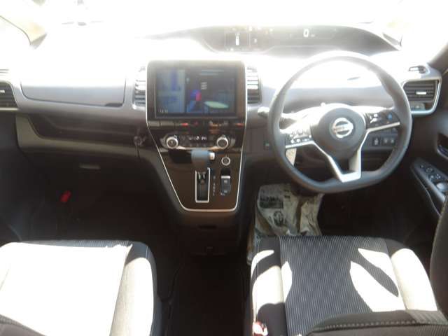 SERENA S-HYBRID 4WD