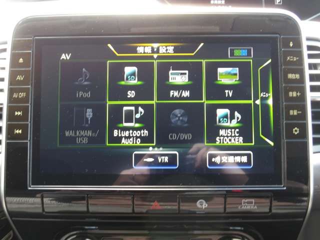 SERENA S-HYBRID 4WD