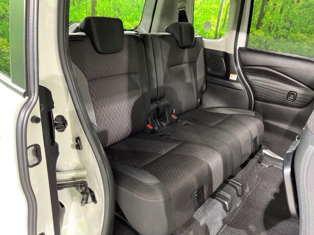 DELICA D:2 CUSTOM 2WD