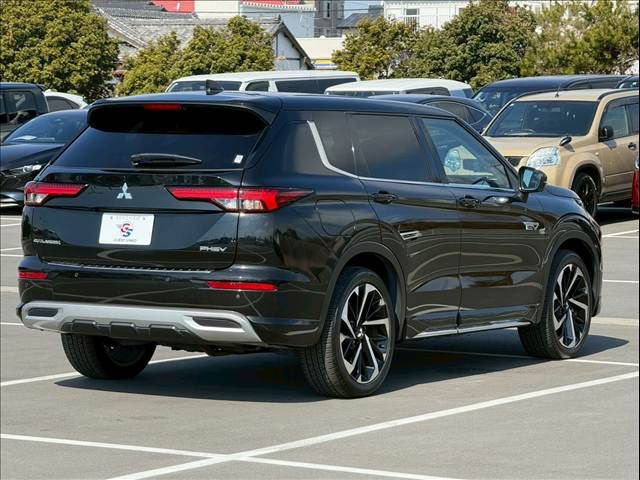 OUTLANDER PHEV