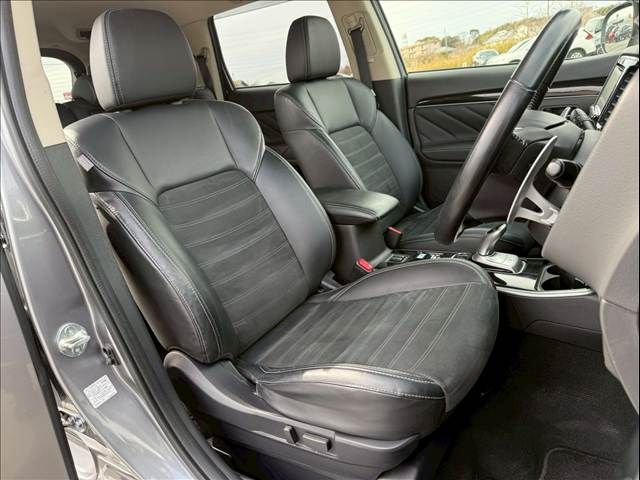OUTLANDER PHEV