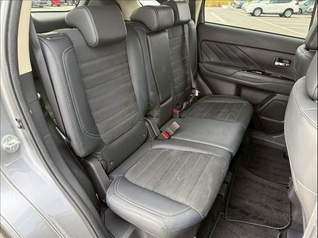 OUTLANDER PHEV