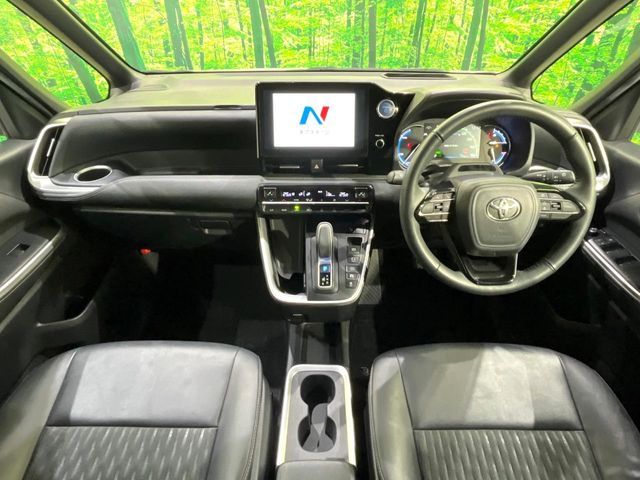 NOAH HYBRID 4WD