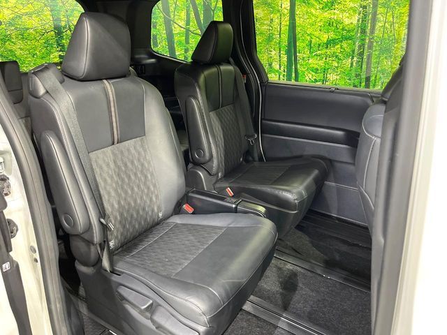NOAH HYBRID 4WD