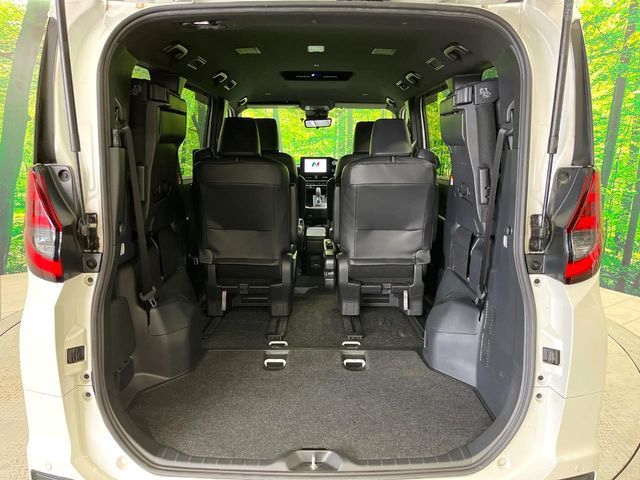 NOAH HYBRID 4WD