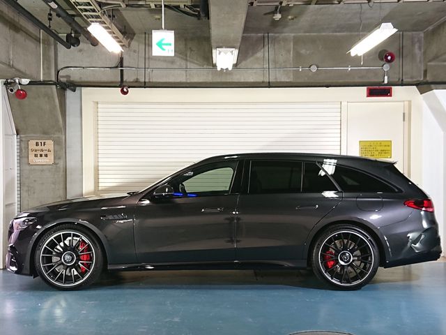 MERCEDES AMG E class stationwagon HYBRID