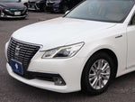 CROWN sedan hybrid