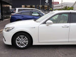 CROWN sedan hybrid