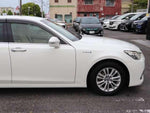 CROWN sedan hybrid