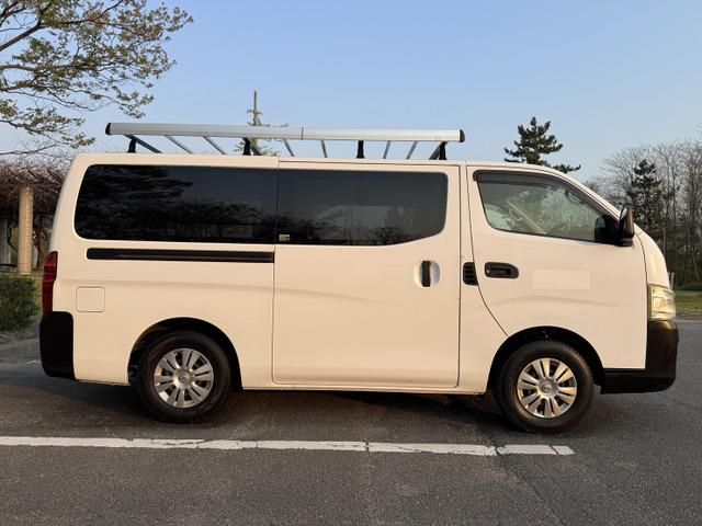 NV350 CARAVAN 4WD