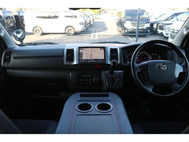 HIACE van 4WD