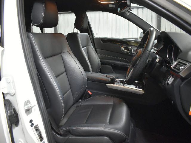 MERCEDES BENZ E class sedan