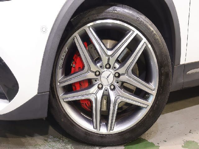 MERCEDES AMG GLA class